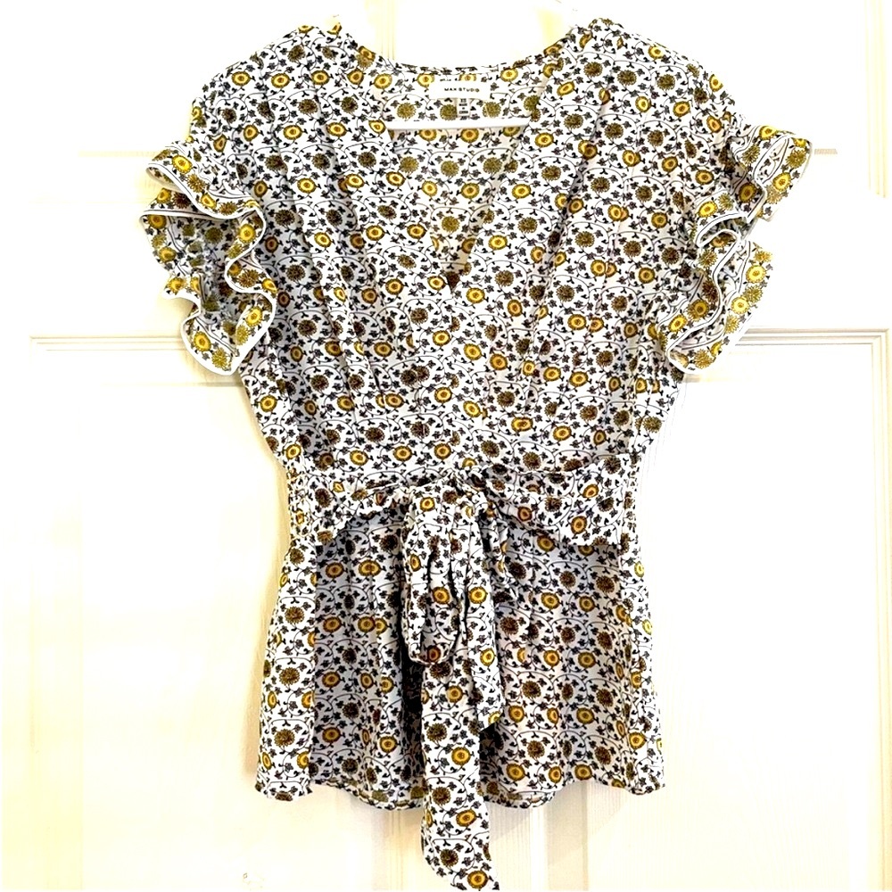MAX STUDIO Floral Ruffle Sleeve Top